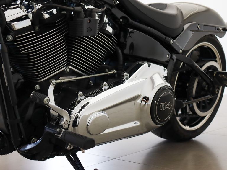 Harley SOFTAIL BREAKOUT FXBRS