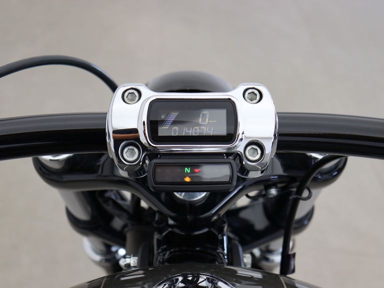 Harley SOFTAIL BREAKOUT FXBRS