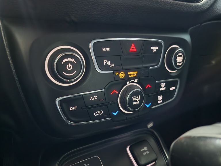 Jeep COMPASS LONGITUDE 2.0 4x2 Flex 16V Aut.