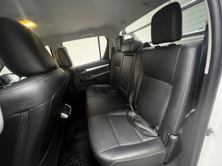 Toyota Hilux CD SRV 4x4 2.8 TDI Diesel Aut.