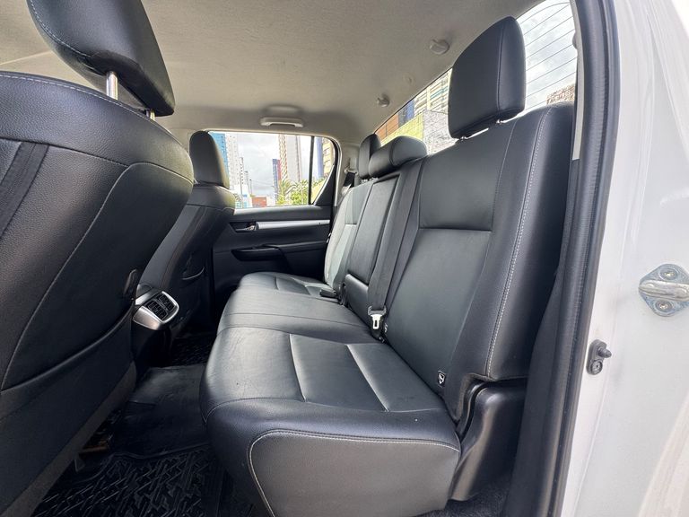 Toyota Hilux CD SRV 4x4 2.8 TDI Diesel Aut.