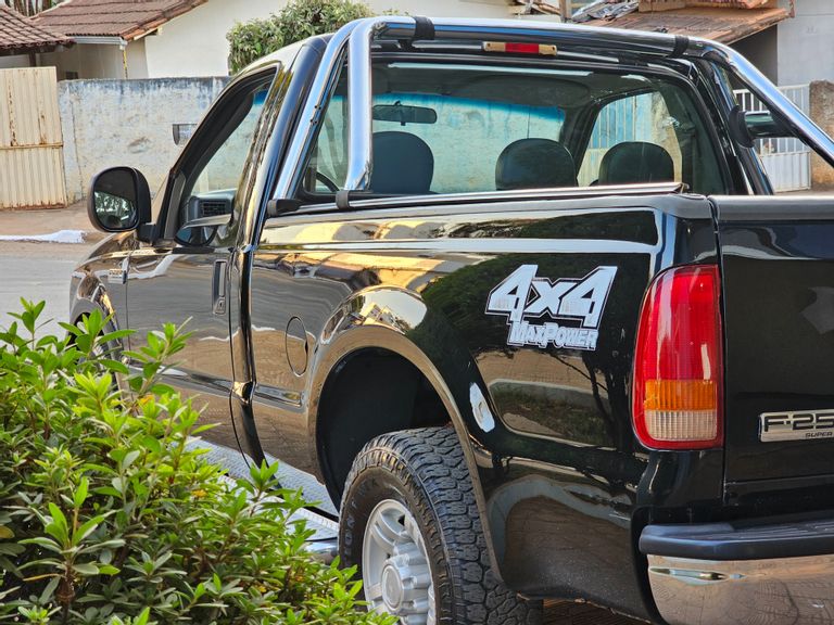 Ford F-250 XLT 3.9 4x2 Diesel TB