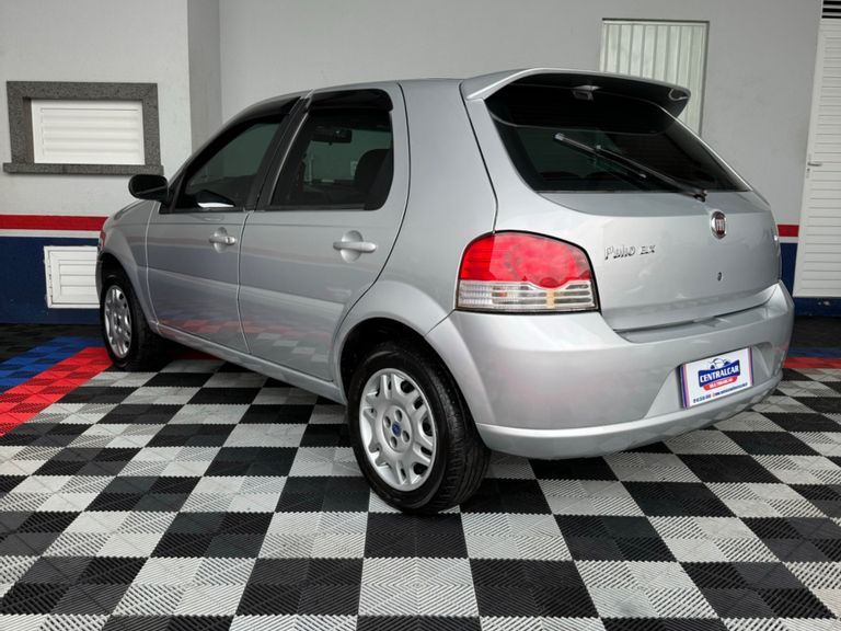 Fiat Palio ELX 1.4 Fire/30 Anos F. Flex 8V 4p