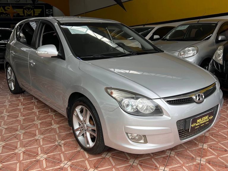 Hyundai i30 2.0 16V 145cv 5p Aut.