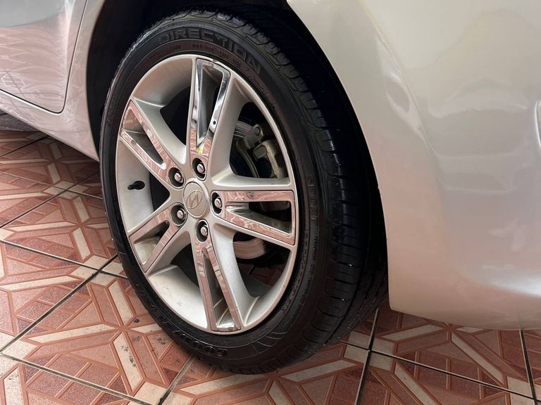 Hyundai i30 2.0 16V 145cv 5p Aut.