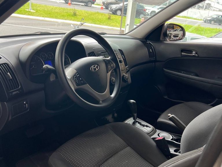 Hyundai i30 2.0 16V 145cv 5p Aut.