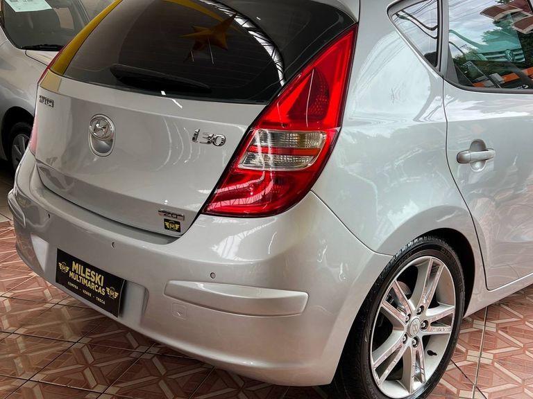 Hyundai i30 2.0 16V 145cv 5p Aut.