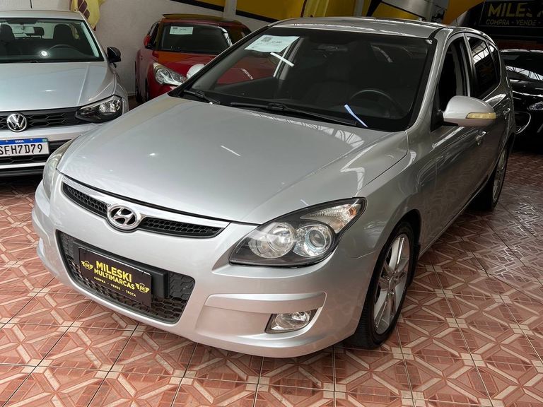 Hyundai i30 2.0 16V 145cv 5p Aut.