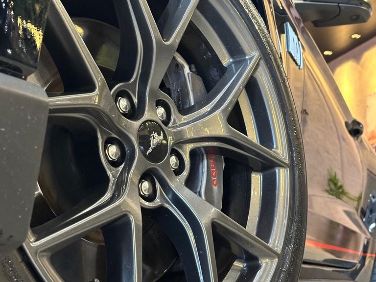 Ford Mustang MACH 1 5.0 V8