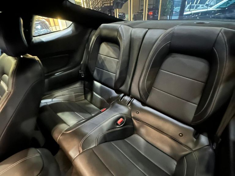 Ford Mustang MACH 1 5.0 V8