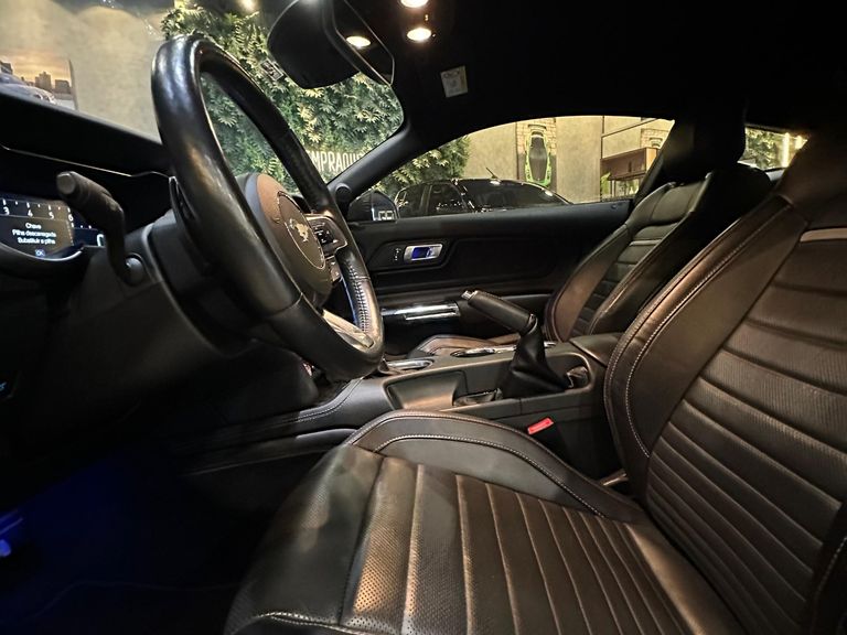 Ford Mustang MACH 1 5.0 V8