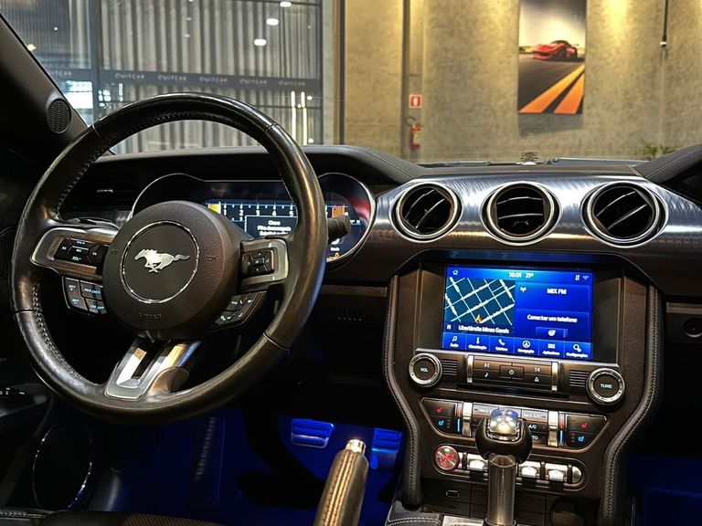 Ford Mustang MACH 1 5.0 V8