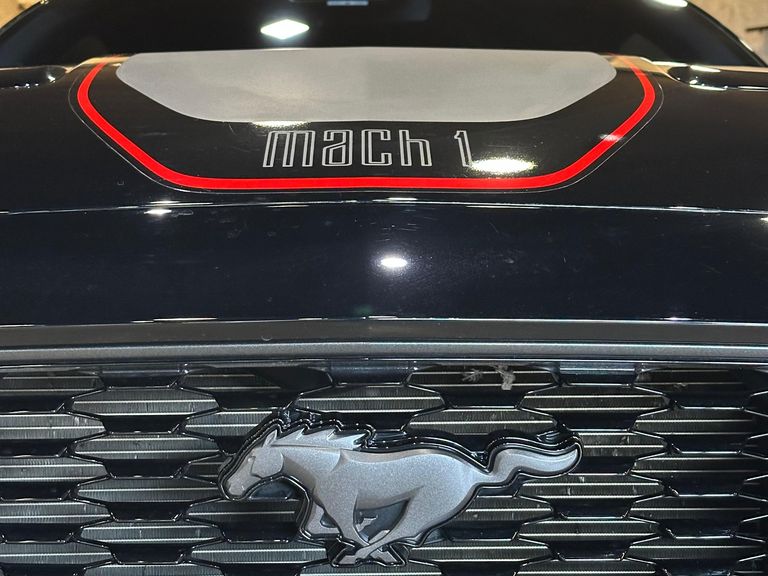 Ford Mustang MACH 1 5.0 V8