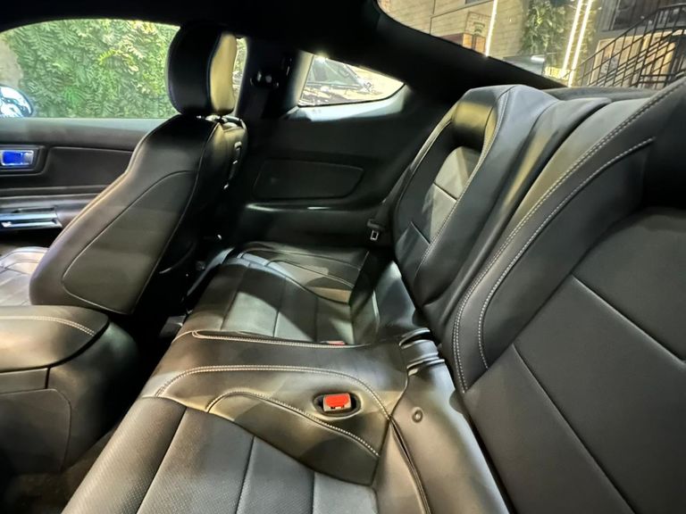 Ford Mustang MACH 1 5.0 V8