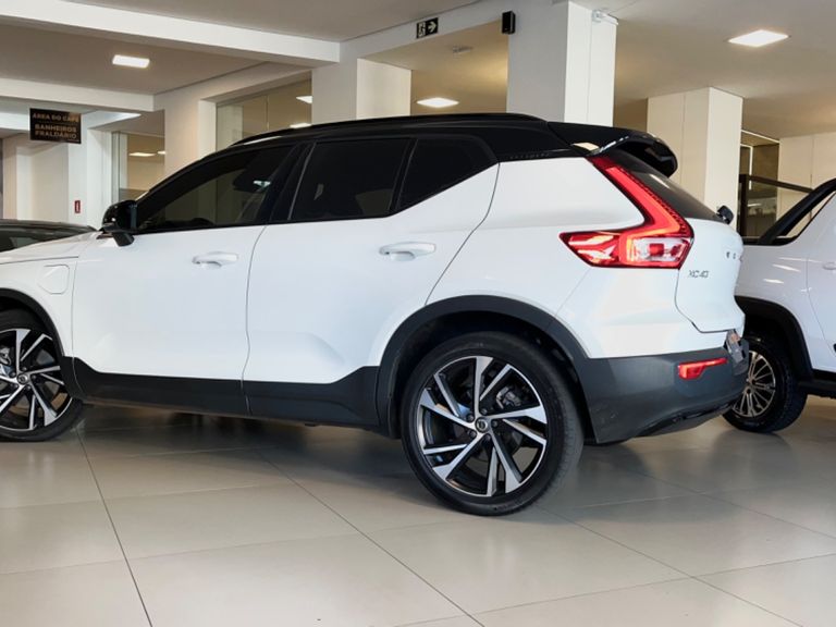 Volvo XC 40 T-5 HÍBRIDO R-DESIGN 1.5 262CV FWD