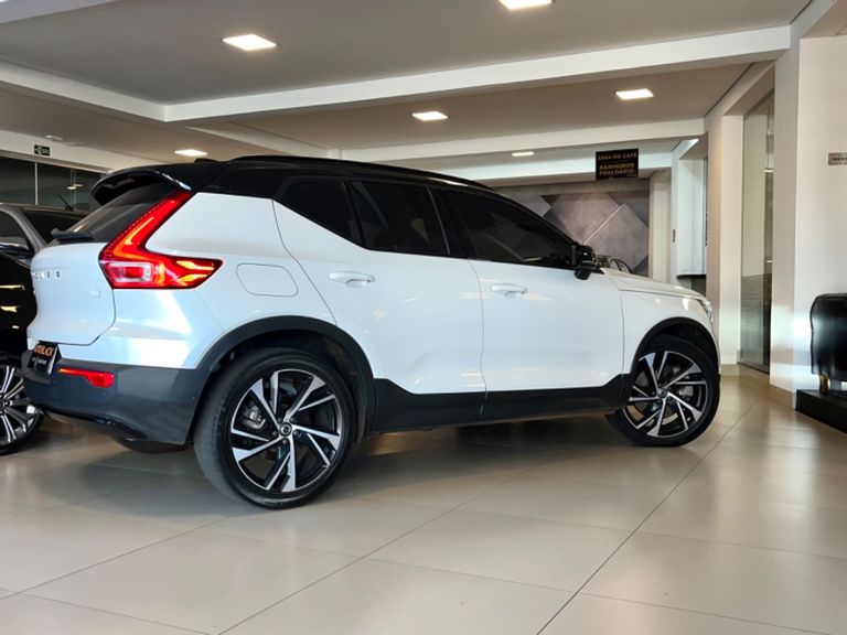 Volvo XC 40 T-5 HÍBRIDO R-DESIGN 1.5 262CV FWD