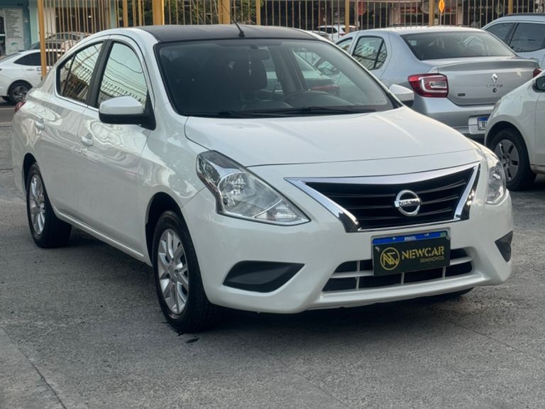 Nissan VERSA SV 1.6 16V FlexStart 4p Mec.