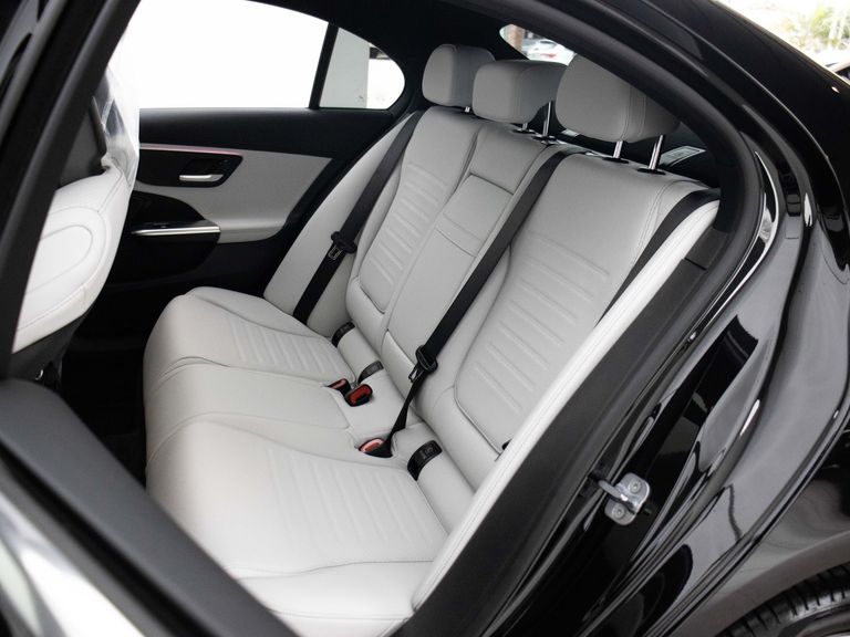 Mercedes C-200 AMG Line EQ Boost 1.5 TB Aut.