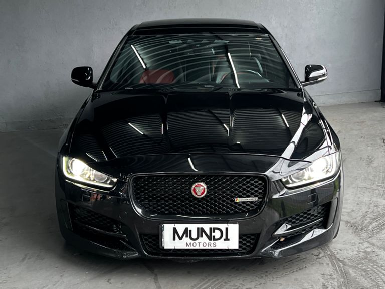 Jaguar XE 2.0 Turbocharged R-Sport Aut.