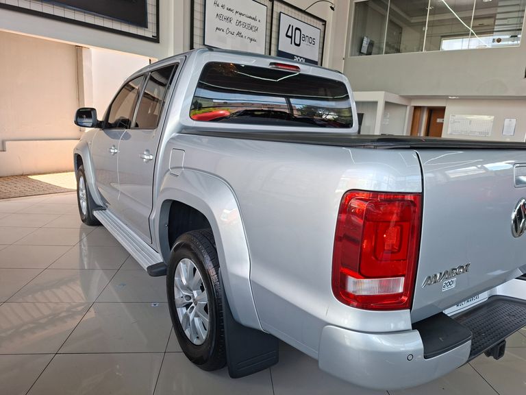 VolksWagen AMAROK Trendline CD 2.0 TDI 4X4 Dies Aut