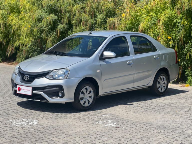 Toyota ETIOS X Sedan 1.5 Flex 16V 4p Aut.