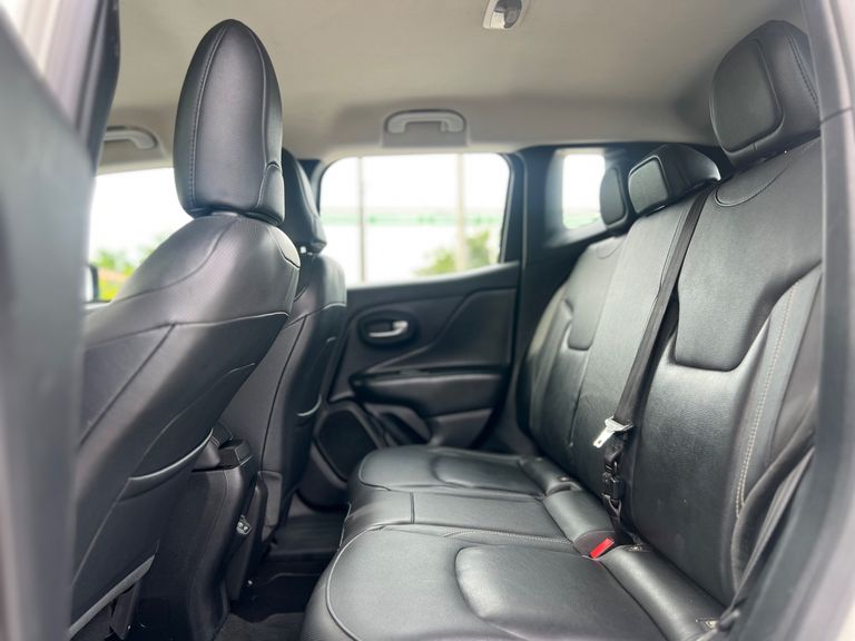 Jeep Renegade Longitude 1.8 4x2 Flex 16V Aut.