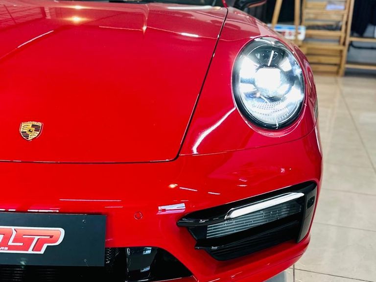 Porsche 911 Targa 4 GTS 3.0  450cv