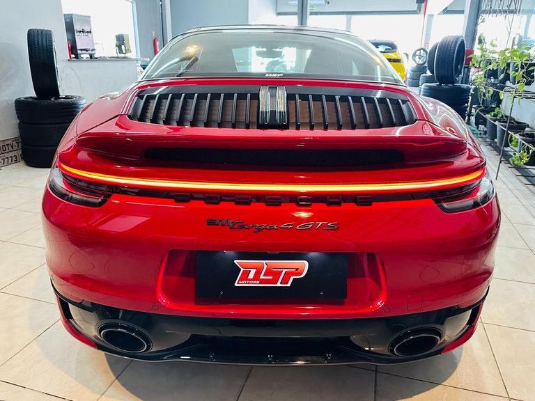 Porsche 911 Targa 4 GTS 3.0  450cv