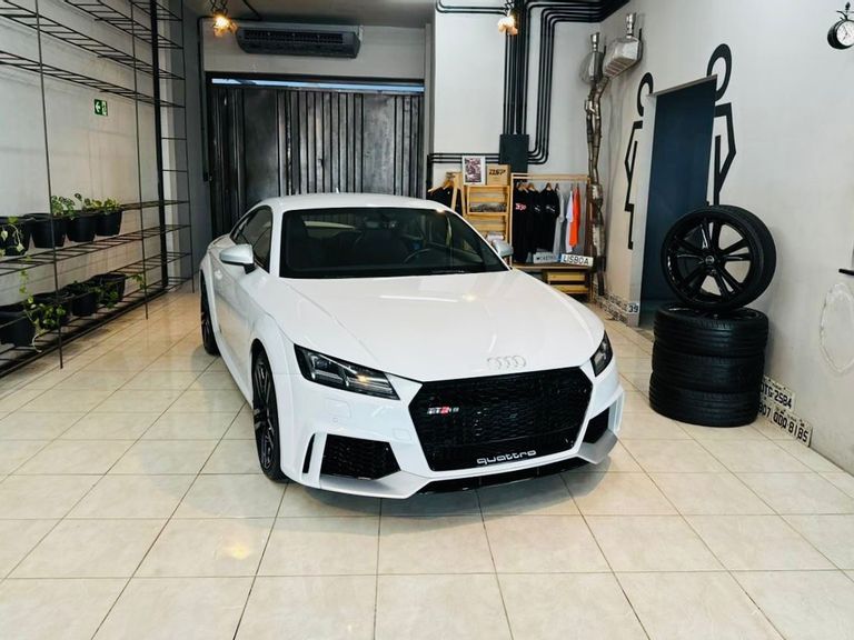 Audi TT 2.0 16v TFSI S-Tronic