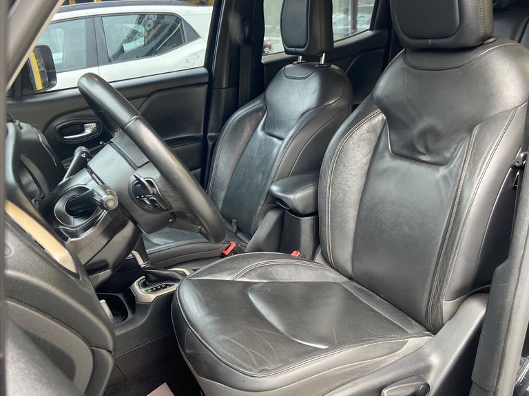 Jeep Renegade Longitude 1.8 4x2 Flex 16V Aut.