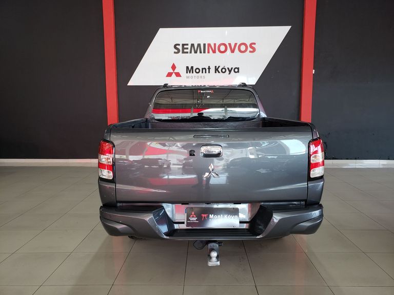 Mitsubishi L200 Triton Sport HPE-S 2.4 CD Dies. Aut