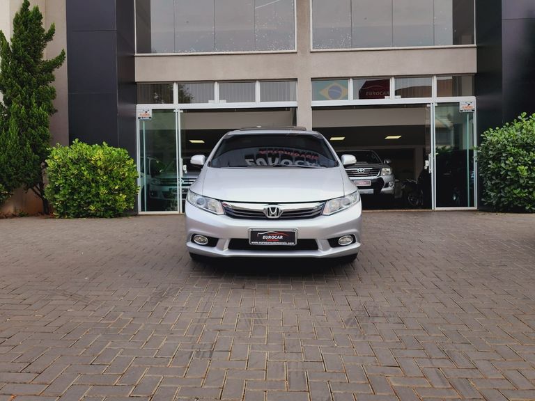 Honda Civic Sedan EXS 1.8/1.8 Flex 16V Aut. 4p