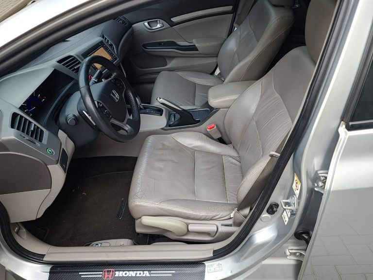 Honda Civic Sedan EXS 1.8/1.8 Flex 16V Aut. 4p