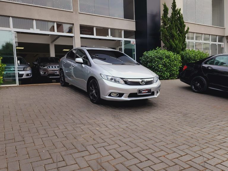 Honda Civic Sedan EXS 1.8/1.8 Flex 16V Aut. 4p