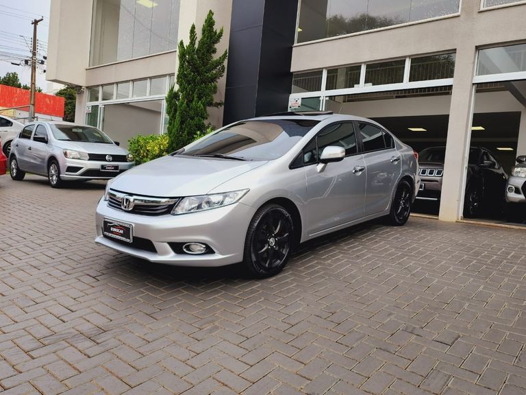 Honda Civic Sedan EXS 1.8/1.8 Flex 16V Aut. 4p