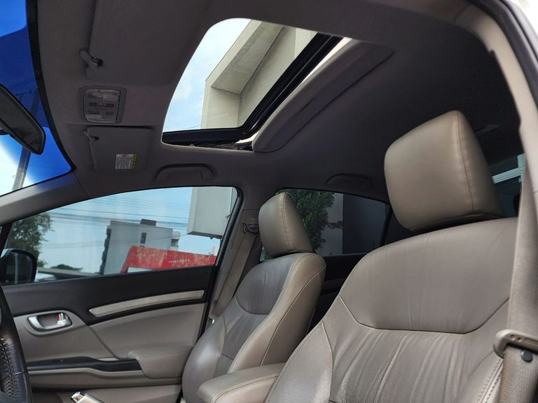 Honda Civic Sedan EXS 1.8/1.8 Flex 16V Aut. 4p