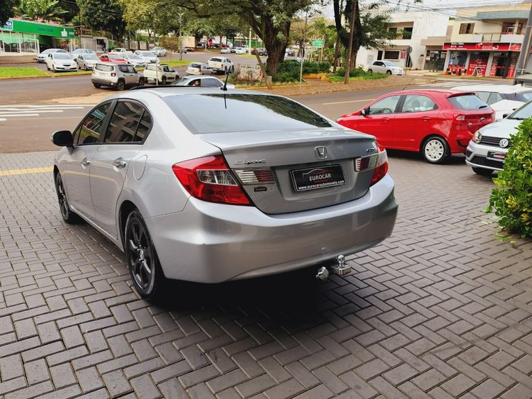 Honda Civic Sedan EXS 1.8/1.8 Flex 16V Aut. 4p