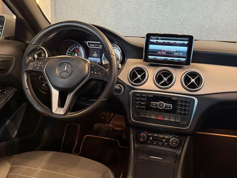 Mercedes GLA 200 Vision 1.6/1.6 TB 16V Flex Aut.