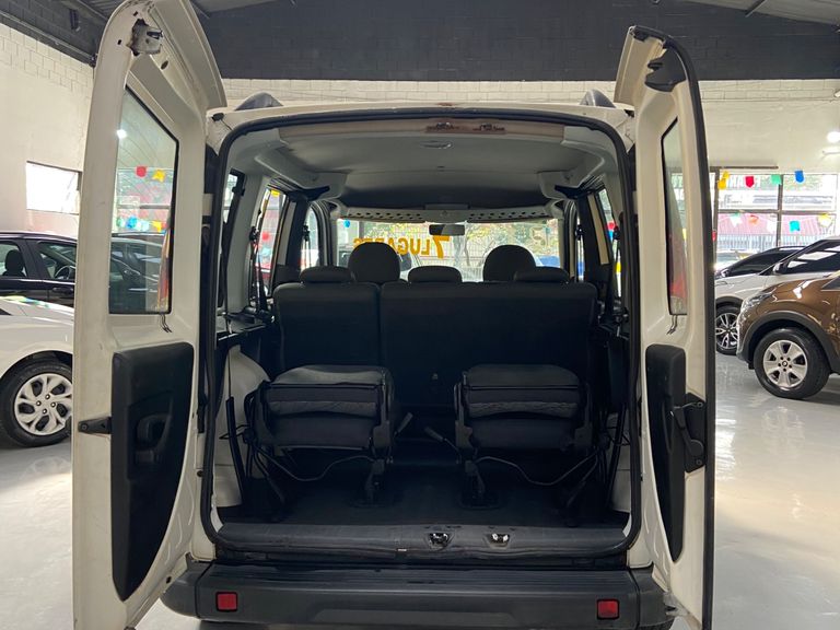 Fiat Doblo ESSENCE 1.8 Flex 16V 5p