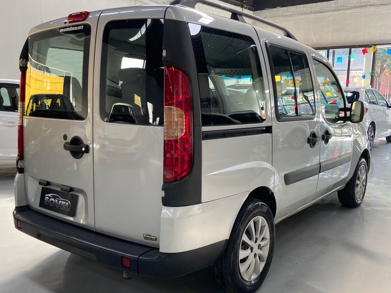 Fiat Doblo ESSENCE 1.8 Flex 16V 5p