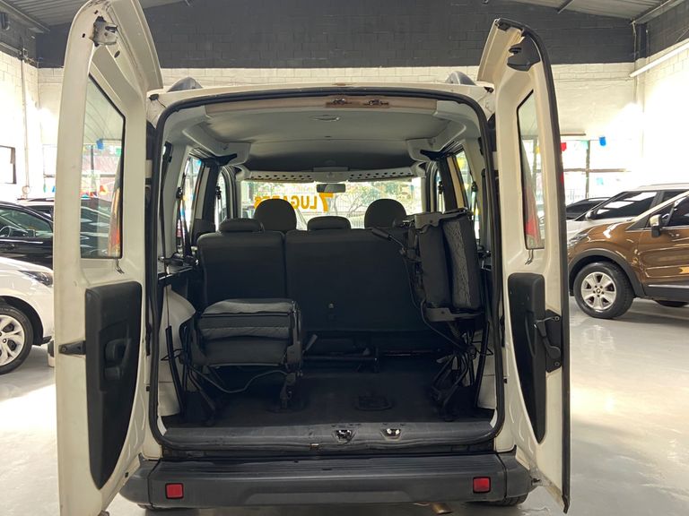 Fiat Doblo ESSENCE 1.8 Flex 16V 5p