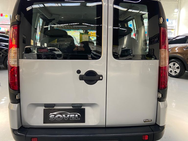 Fiat Doblo ESSENCE 1.8 Flex 16V 5p