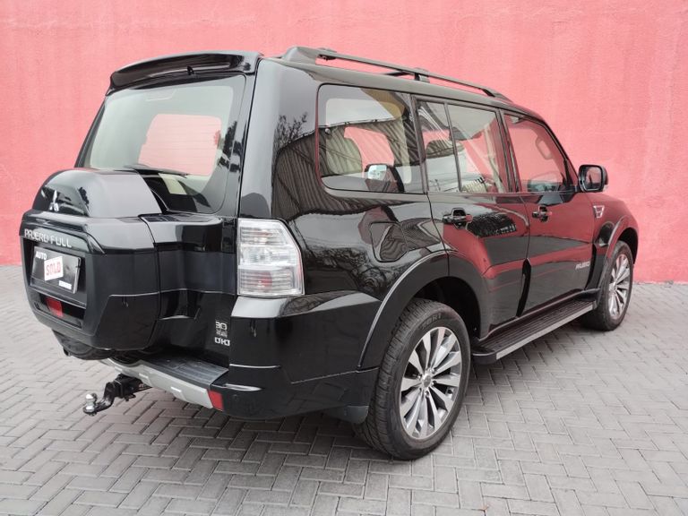 Mitsubishi Pajero HPE Full 3.2 4x4 T.I.Dies. 5p Aut