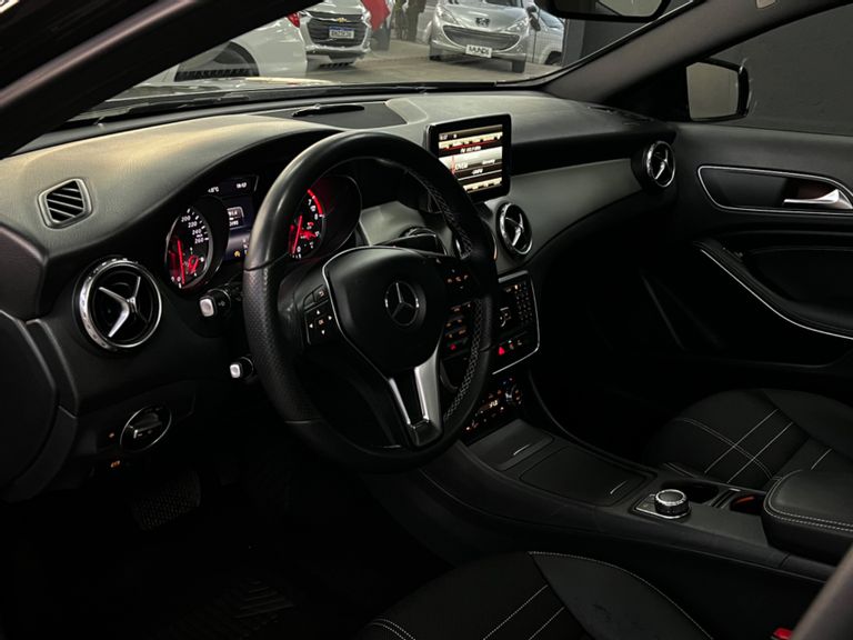 Mercedes GLA 200 Vision 1.6/1.6 TB 16V Flex Aut.