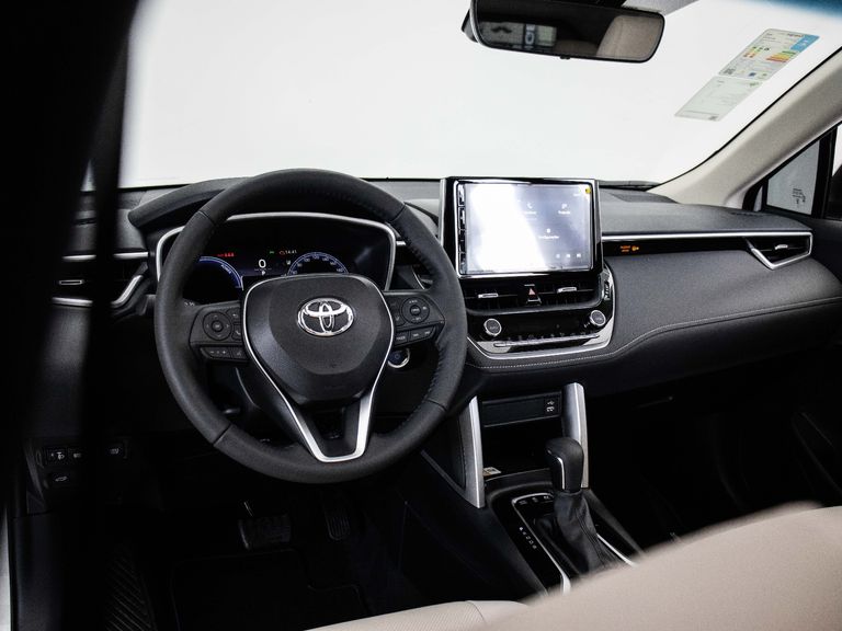Toyota Corolla Cross XRX 1.8 AUT (híbrido)