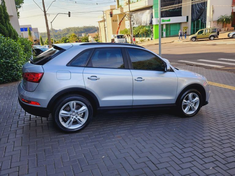 Audi Q3 1.4 TFSI/TFSI Flex S-tronic 5p