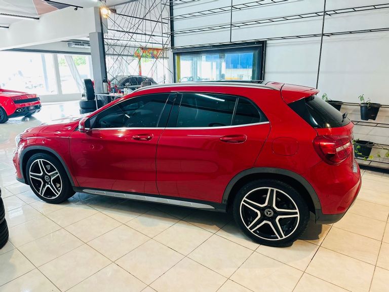 Mercedes GLA 250 Sport 2.0 TB 16V 4x2  211cv Aut.