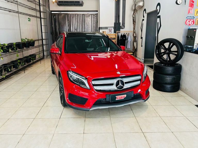 Mercedes GLA 250 Sport 2.0 TB 16V 4x2  211cv Aut.