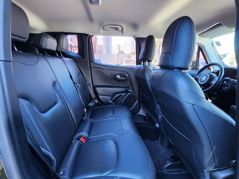 Jeep Renegade Longitude 1.8 4x2 Flex 16V Aut.