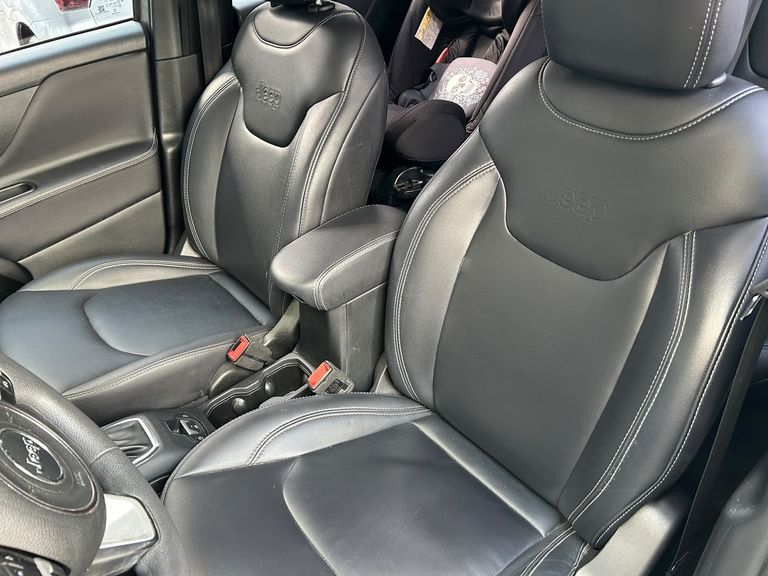 Jeep Renegade 1.8 4x2 Flex 16V Aut.